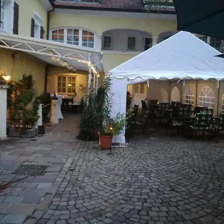 Rathausstueberl 巴特拉德克斯堡